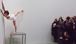 Photo of the performance by Adva Zakai at Le Quartier / rights: Marc Van Langendonck
